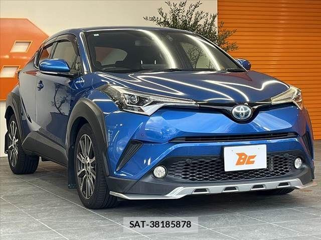 Toyota C-HR 2017-01 8879080-7