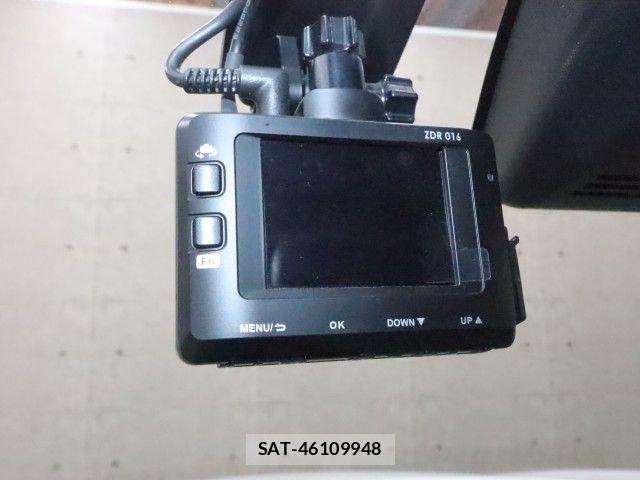 Toyota C-HR 2020-07 8879071-11