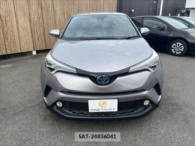 Toyota C-HR 2017-03 8879076-13