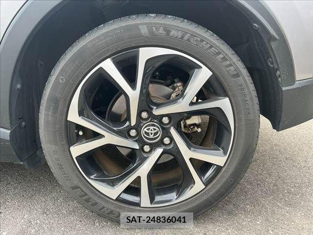 Toyota C-HR 2017-03 8879076-28