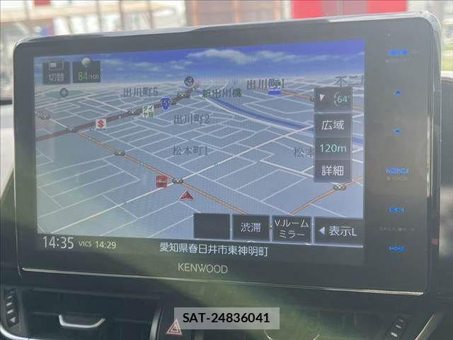 Toyota C-HR 2017-03 8879076-3