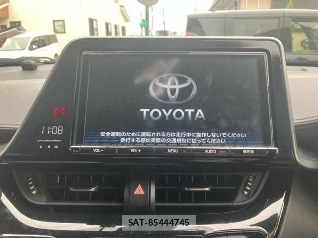 Toyota C-HR 2018-06 8879078-18