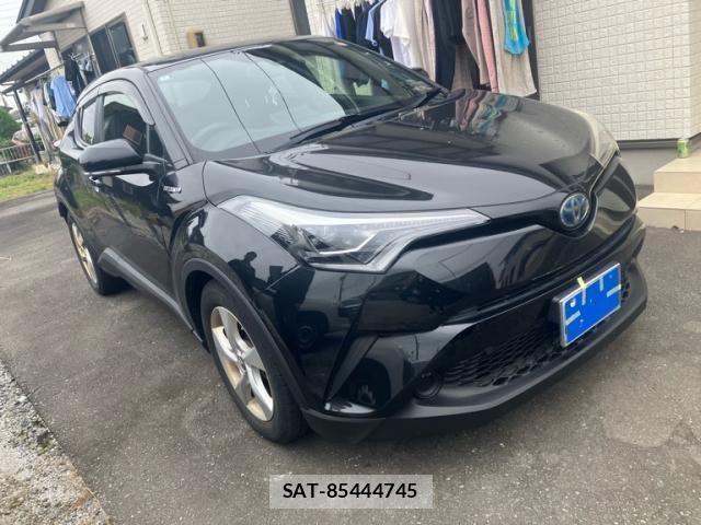 Toyota C-HR 2018-06 8879078-1