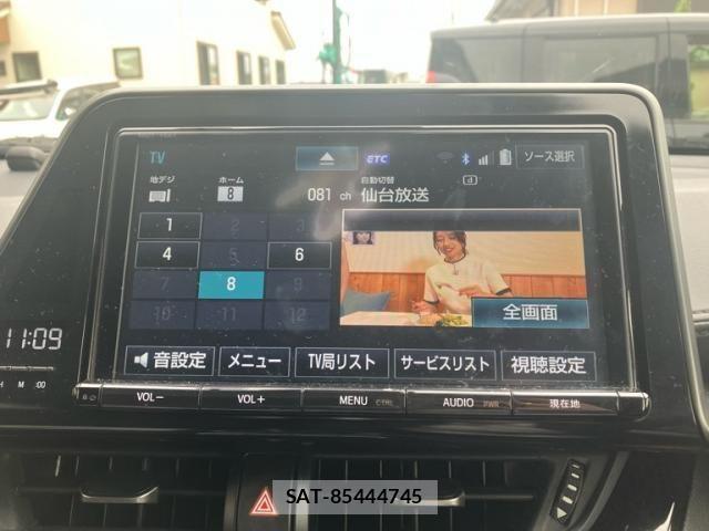 Toyota C-HR 2018-06 8879078-21