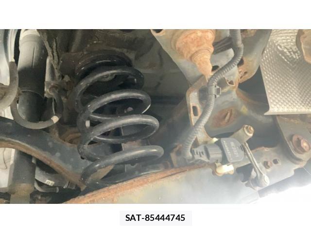 Toyota C-HR 2018-06 8879078-27