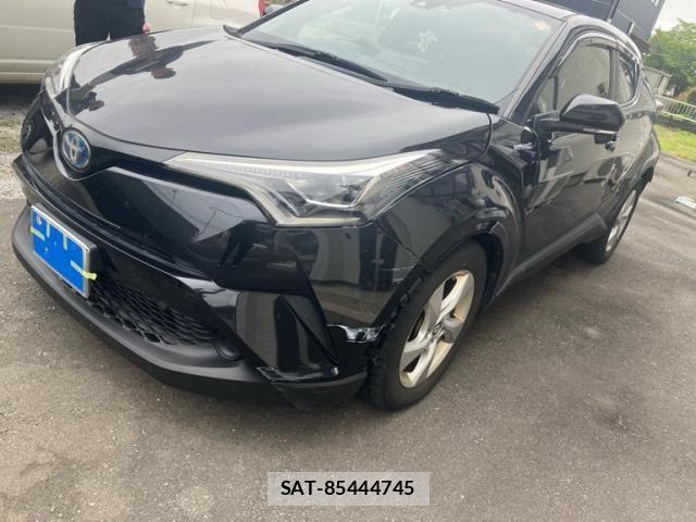 Toyota C-HR 2018-06 8879078-2