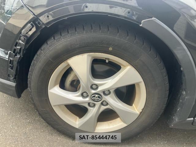 Toyota C-HR 2018-06 8879078-5