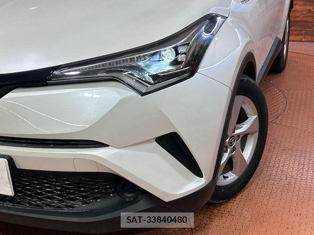 Toyota C-HR 2019-09 8879073-11