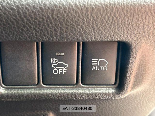 Toyota C-HR 2019-09 8879073-5