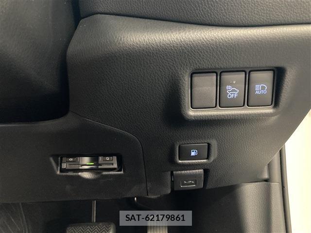 Toyota C-HR 2017-10 8879075-9
