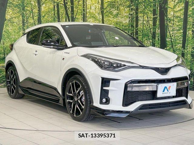 Toyota C-HR 2020-04 8879070-15