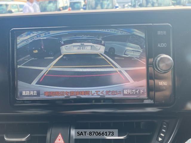 Toyota C-HR 2017-12 8883409-14