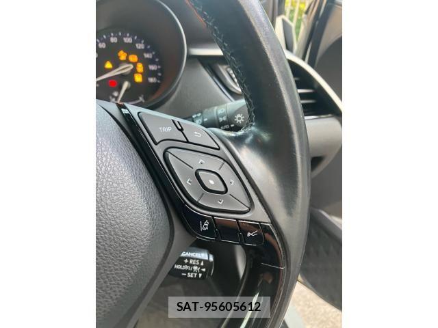 Toyota C-HR 2017-04 8883407-10