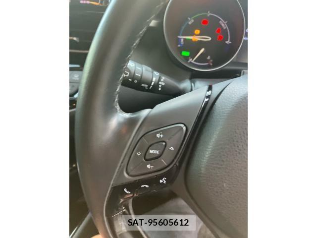 Toyota C-HR 2017-04 8883407-11