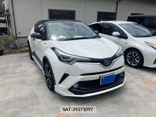 Toyota C-HR 2019-02 8883408-1