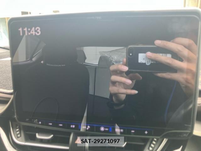 Toyota C-HR 2019-02 8883408-25