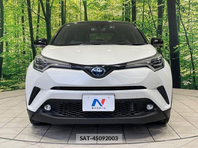 Toyota C-HR 2018-08 8883406-13