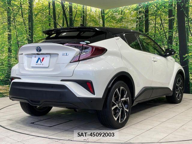 Toyota C-HR 2018-08 8883406-16