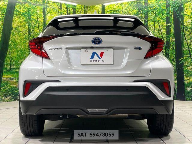 Toyota C-HR 2021-10 8883404-14