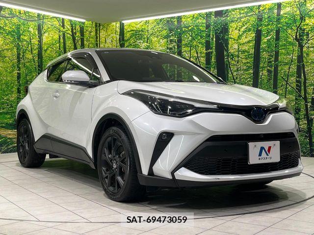 Toyota C-HR 2021-10 8883404-15