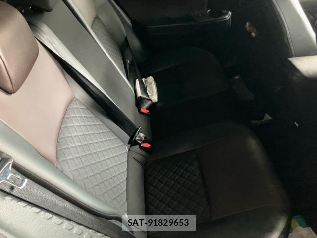 Toyota C-HR 2017-08 8883410-12