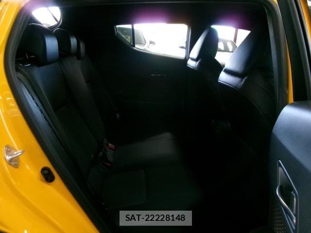 Toyota C-HR 2017-01 1188939-9