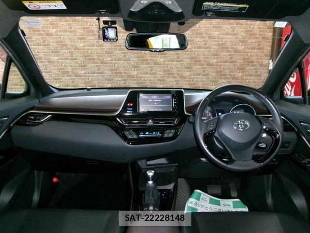 Toyota C-HR 2017-01 1188939-2