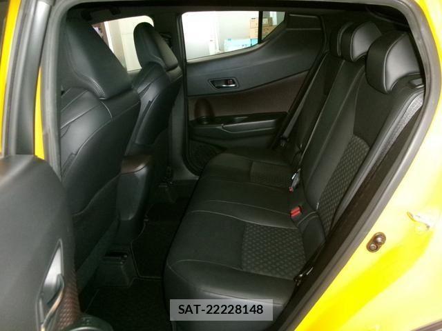 Toyota C-HR 2017-01 1188939-8