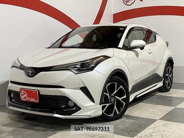 Toyota C-HR 2017-04 3713646-0