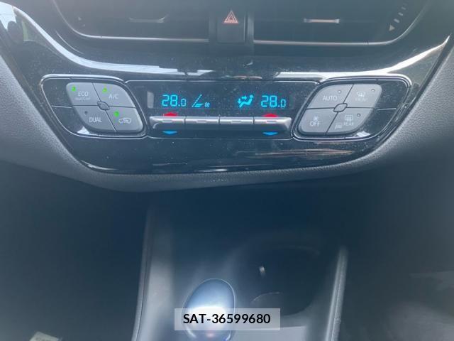 Toyota C-HR 2017-09 6611031-21