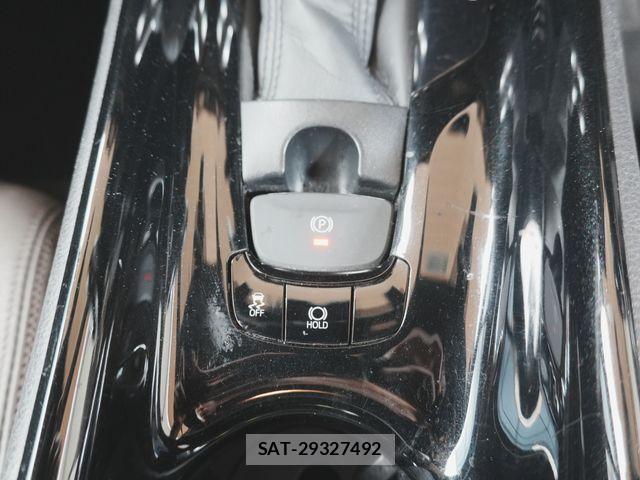 Toyota C-HR 2017-06 6641347-17