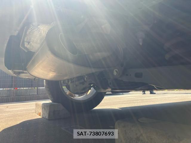 Toyota C-HR 2018-02 6903226-9