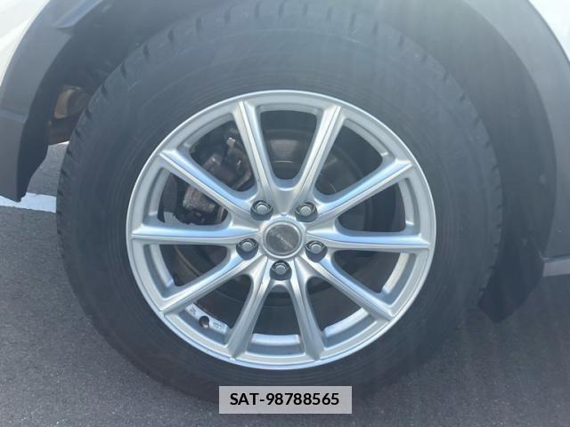 Toyota C-HR 2018-03 6903230-12