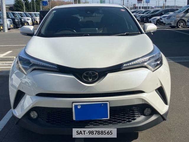 Toyota C-HR 2018-03 6903230-0