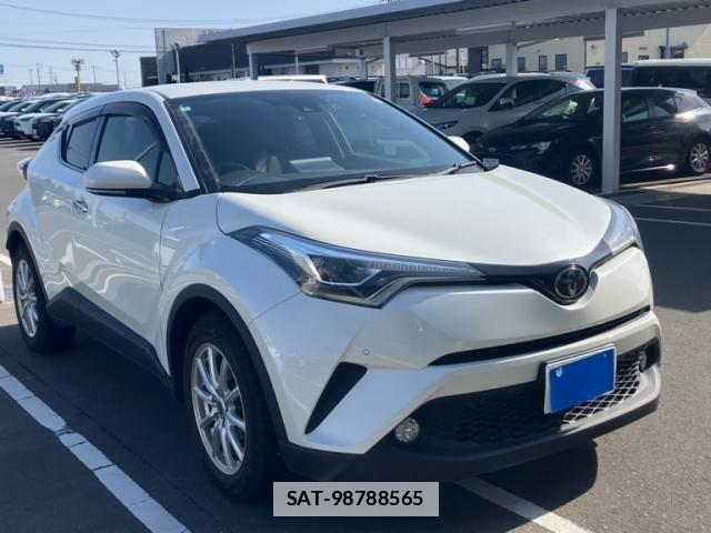 Toyota C-HR 2018-03 6903230-1