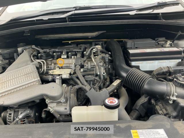 Toyota C-HR 2017-04 6992132-9
