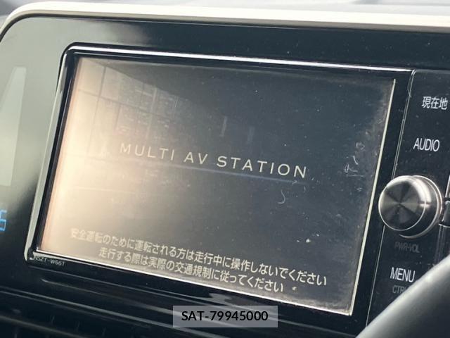 Toyota C-HR 2017-04 6992132-21