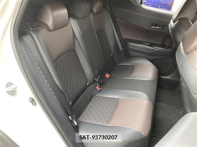 Toyota C-HR 2017-06 7057896-10