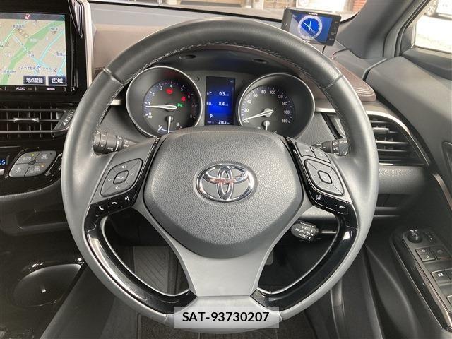 Toyota C-HR 2017-06 7057896-5