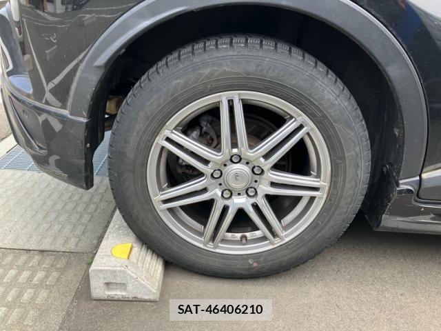 Toyota C-HR 2017-06 7216067-8