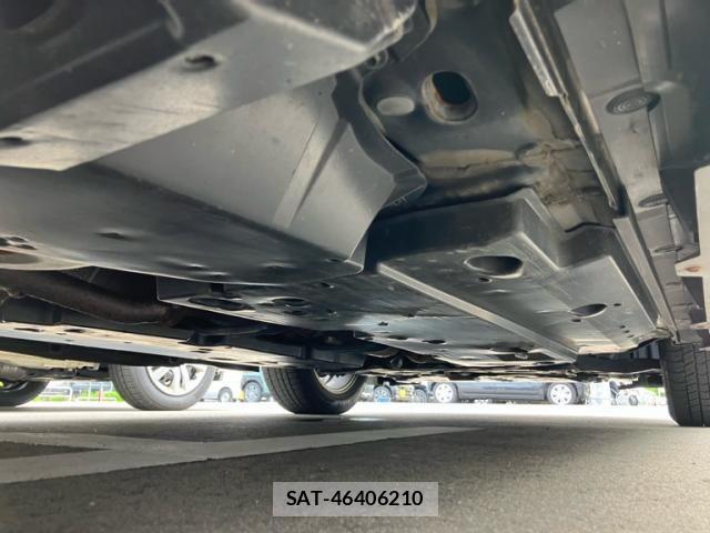 Toyota C-HR 2017-06 7216067-12