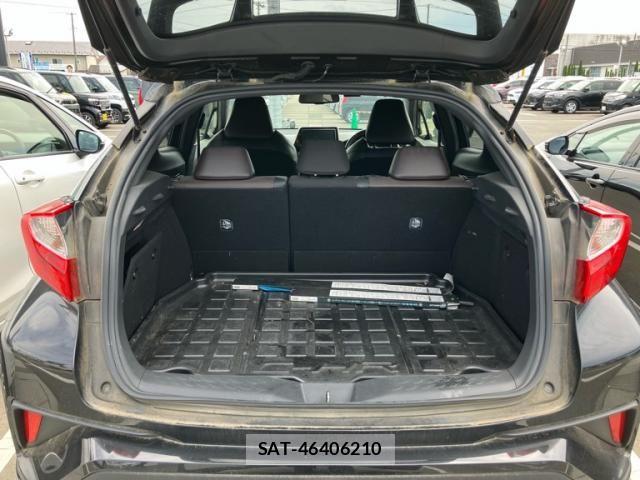 Toyota C-HR 2017-06 7216067-20