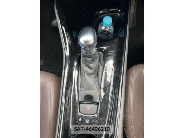 Toyota C-HR 2017-06 7216067-23