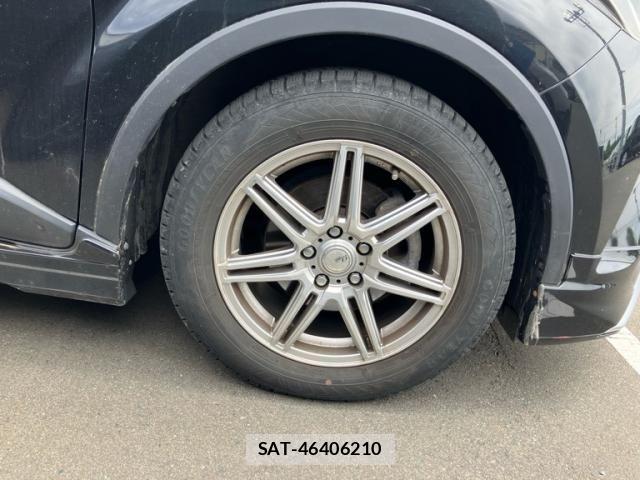Toyota C-HR 2017-06 7216067-7