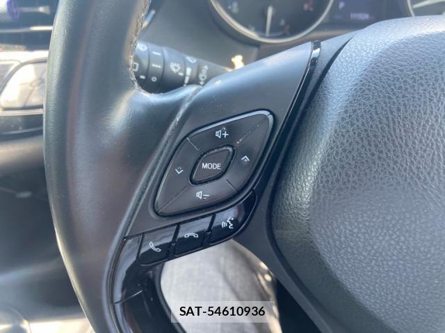 Toyota C-HR 2017-02 7216063-17