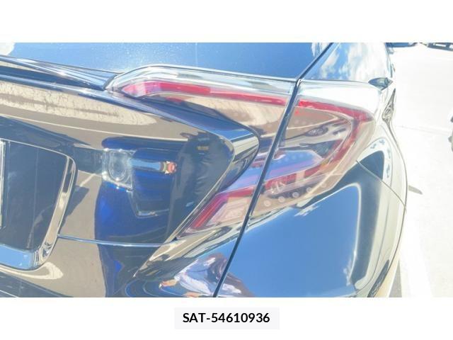 Toyota C-HR 2017-02 7216063-24