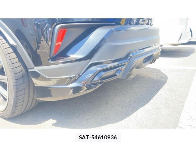 Toyota C-HR 2017-02 7216063-28