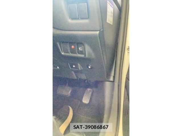 Toyota C-HR 2017-06 7216064-3