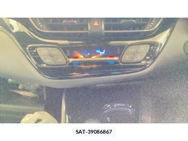 Toyota C-HR 2017-06 7216064-7