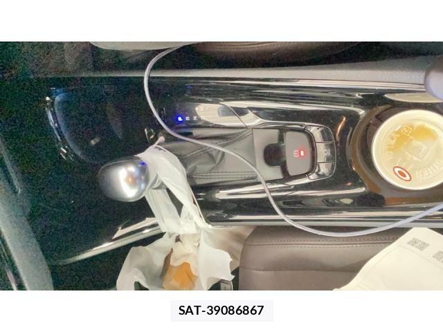 Toyota C-HR 2017-06 7216064-8